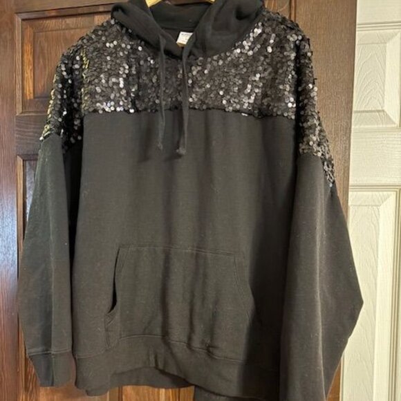 BLACK SEQUIN TOP HOODIE SWEATSHIRT SIZE 2X  TORRID - Picture 1 of 4